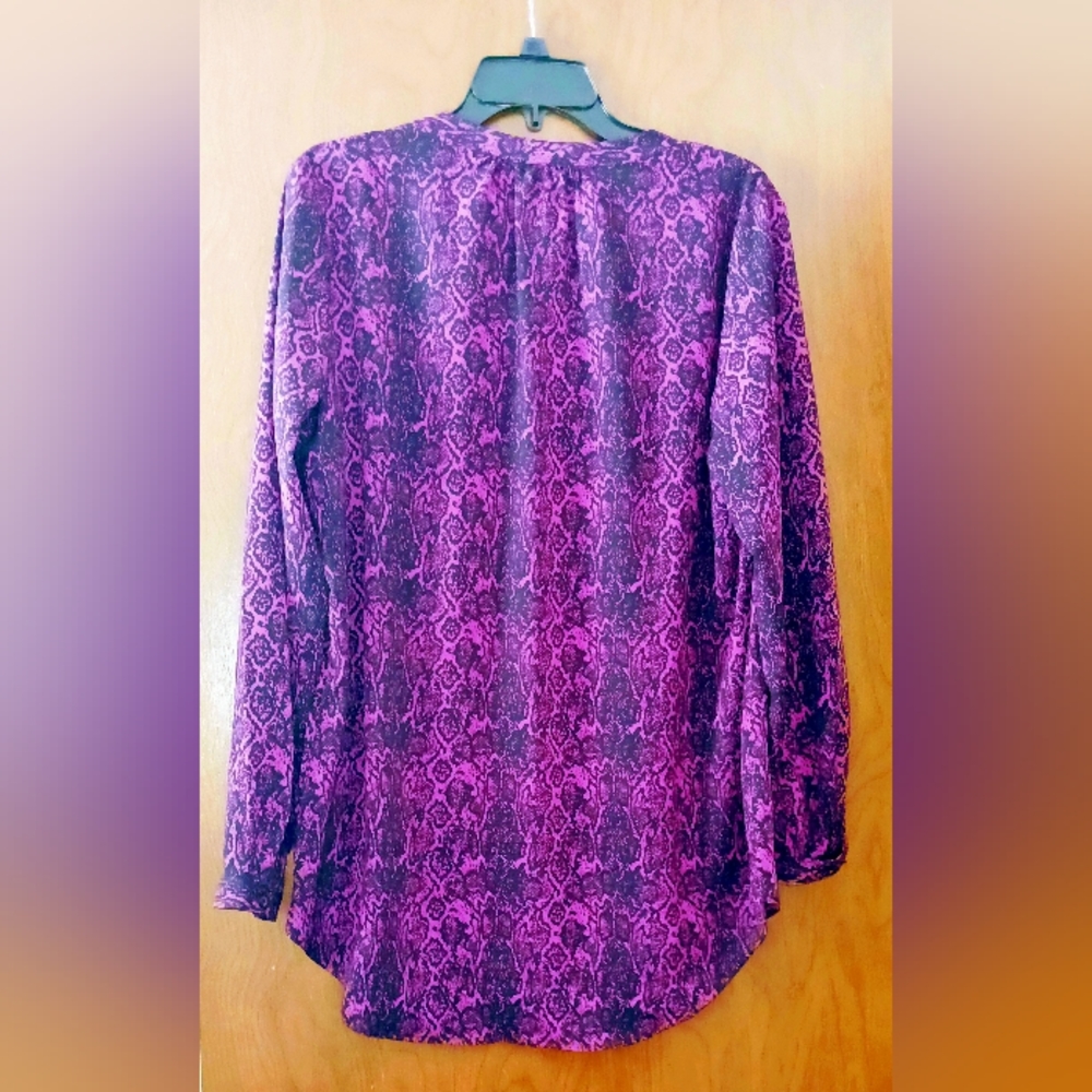 Blouse/Top - Picture 2 of 5